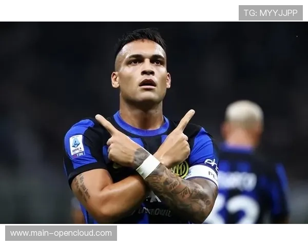 国米客场对阵克雷莫内塞，队长劳塔罗展现家庭温情一面